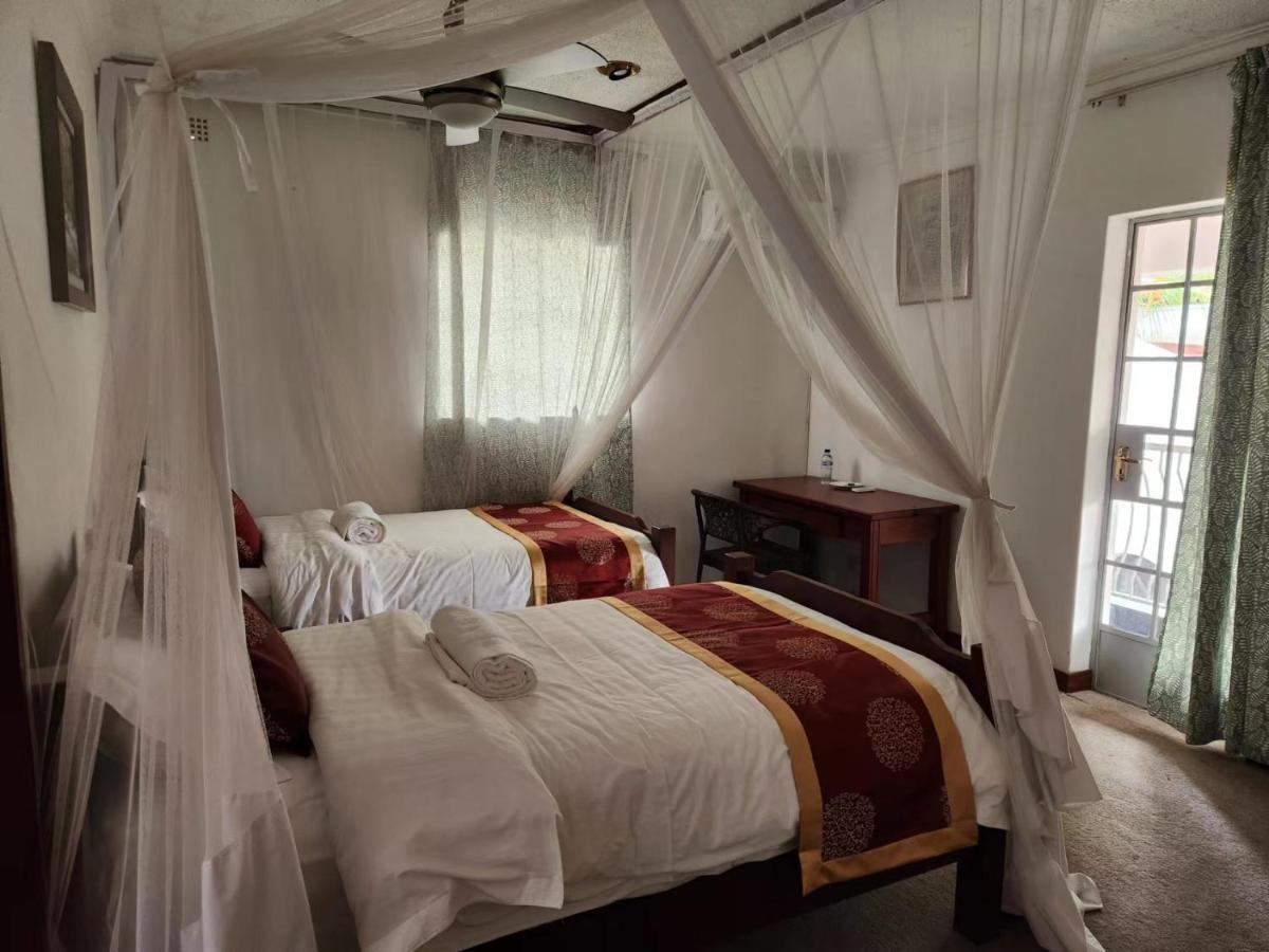 Jacaranda Lodge Victoria Falls Dış mekan fotoğraf