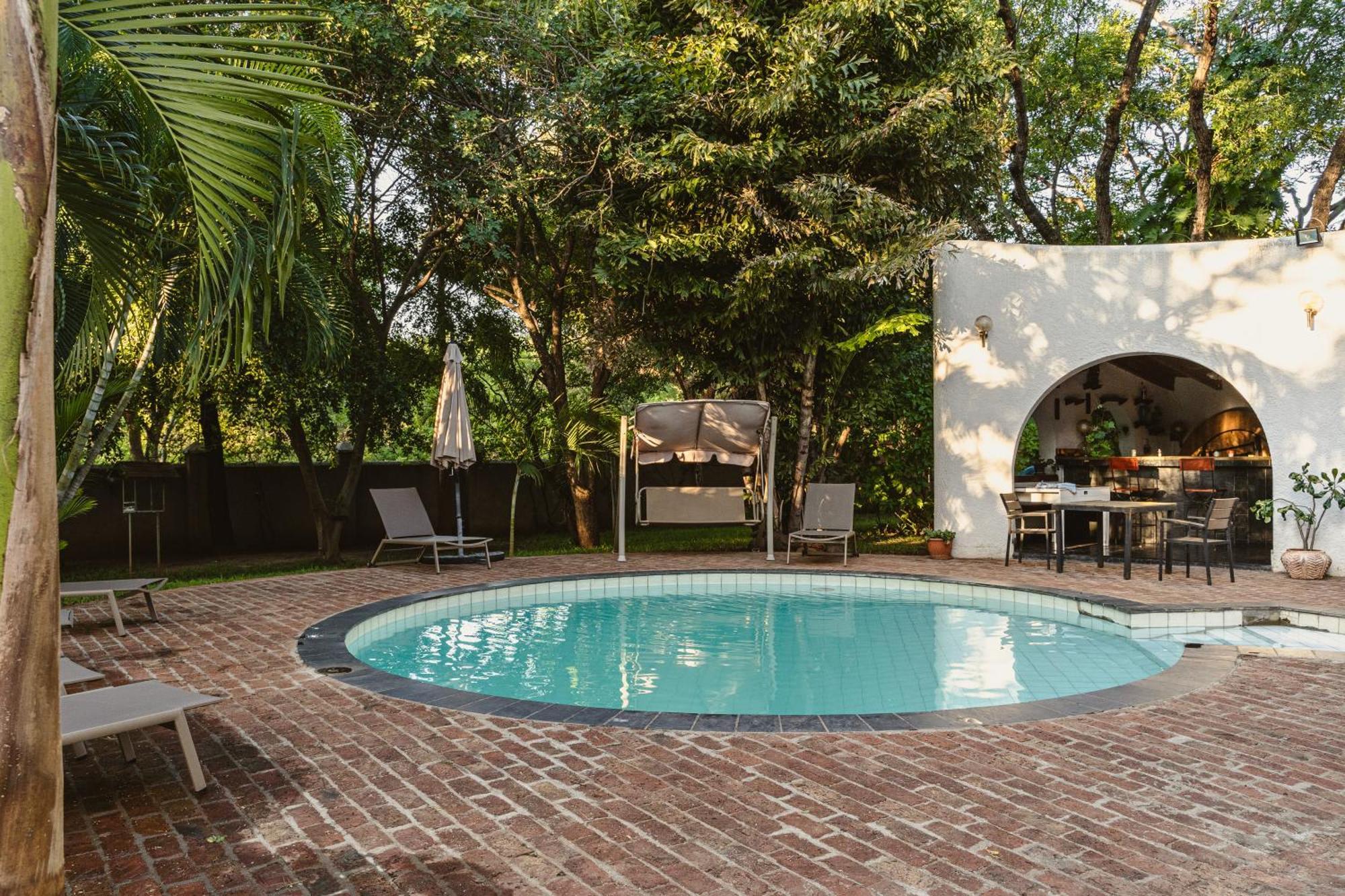 Jacaranda Lodge Victoria Falls Dış mekan fotoğraf